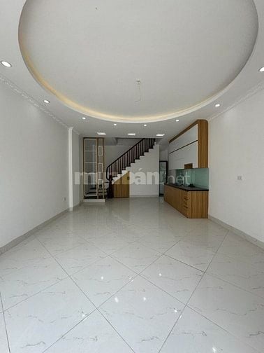 Bán nhà mới 5 tầng mặt phố & ô tô vào nhà