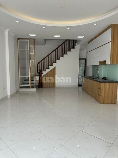 Bán nhà mới 5 tầng mặt phố & ô tô vào nhà
