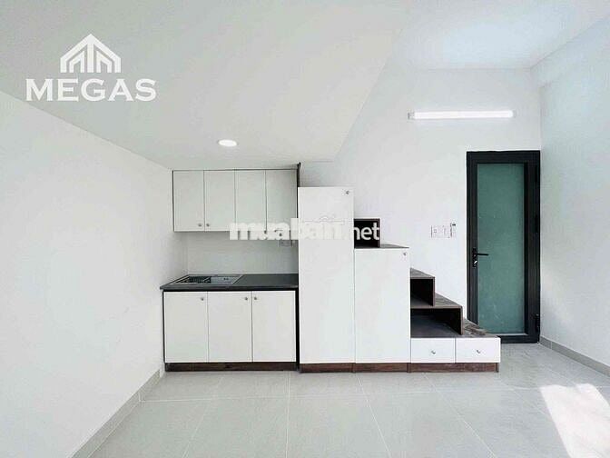 DUPLEX SINH VIÊN BAN CÔNG Ở ĐC 4ng4xe NGAY TRƯỜNG CHINH-CÓ THANG MÁY