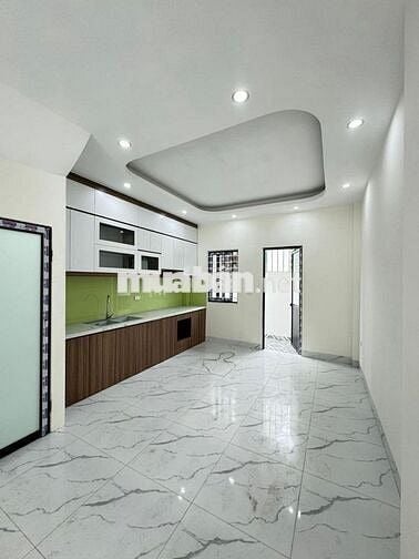 Nhà 5T*43m2 gần bệnh viện đa khoa - cách đường QL6 chỉ 300m- Giá 3,5tỷ