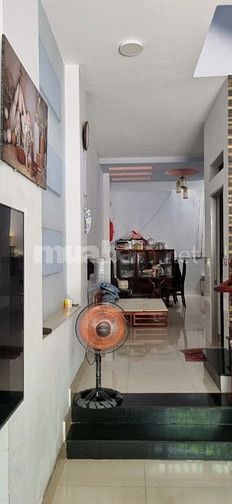 4,5mx18m.Nguyễn văn quá -quận12, nhà 2tầng 3pn, 3wc, sân để xe rộng..