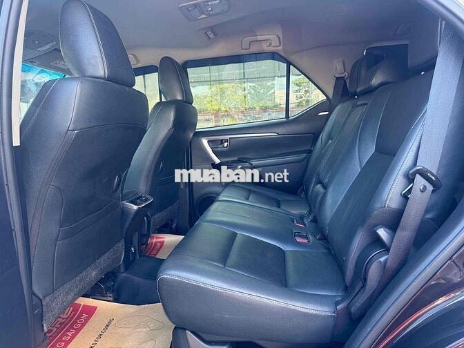 Toyota Fortuner 2020 dầu tự động gia đình đi ít