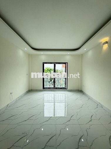 Nhà 5T*43m2 gần bệnh viện đa khoa - cách đường QL6 chỉ 300m- Giá 3,5tỷ