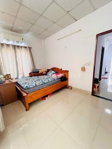 4,5mx18m.Nguyễn văn quá -quận12, nhà 2tầng 3pn, 3wc, sân để xe rộng..