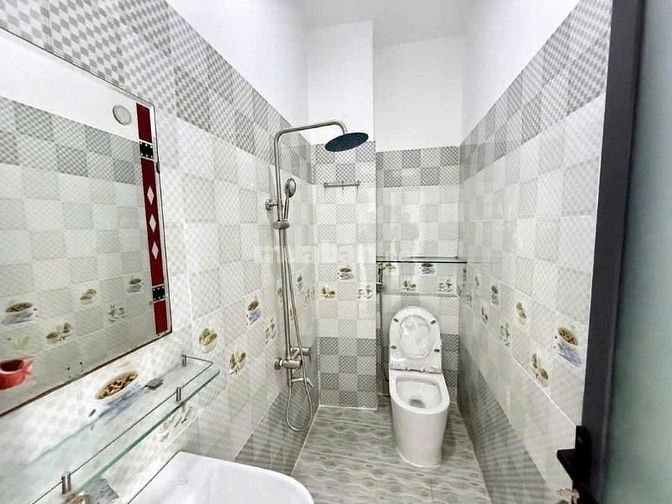 Bán nhà đường Lê Văn Khương, Quận 12, Giá: 2 tỷ 150 triệu / 44m2, SHR