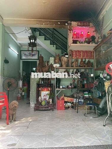 cần bán gấp nhà đường hoà bình (gần đầm sen chợ siêu thi