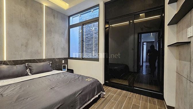 BÁN NHÀ PHỐ GÓC 2 MẶT TIỀN THOÁNG MÁT – HẺM 1422 HUỲNH TẤN PHÁT, QUẬN