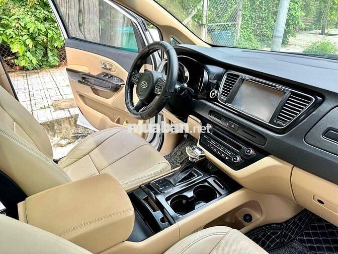 Kia Sedona 2018 2.2 DATH - 72000 km