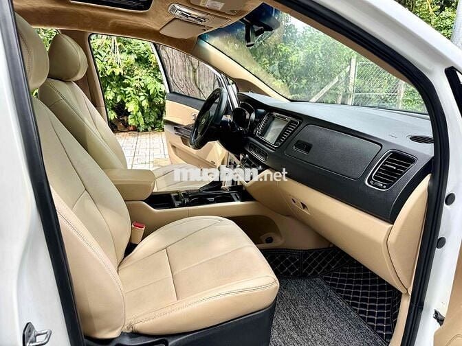 Kia Sedona 2018 2.2 DATH - 72000 km