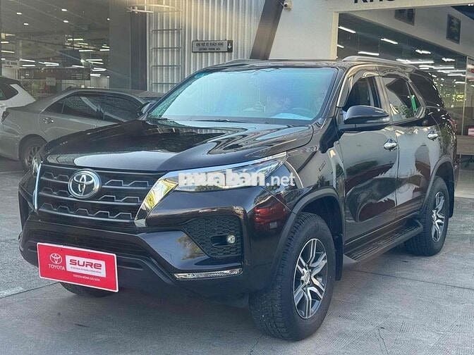 Toyota Fortuner 2020 dầu tự động gia đình đi ít