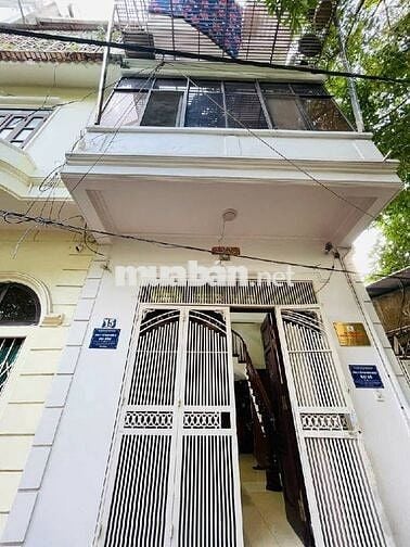 Bán nhà ngõ 1194 đường Láng , phân lô , khu dân trí cao