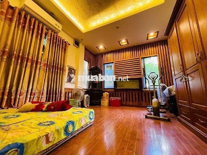 Bán nhà ngõ 1194 đường Láng , phân lô , khu dân trí cao