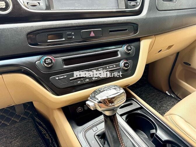 Kia Sedona 2018 2.2 DATH - 72000 km