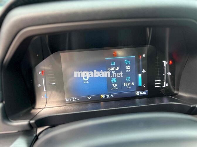 Ford Everest 2022 Titanium 2.0L 4x2 AT - 67000 km