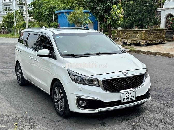 Kia Sedona 2018 2.2 DATH - 72000 km