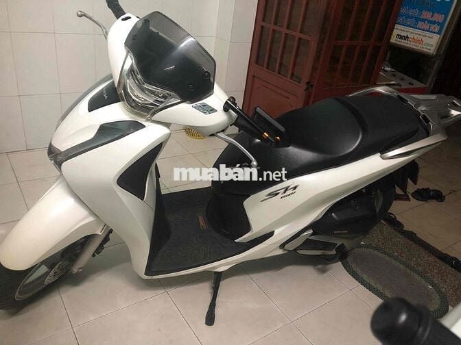 Honda SH 150 mau trắng 11977km