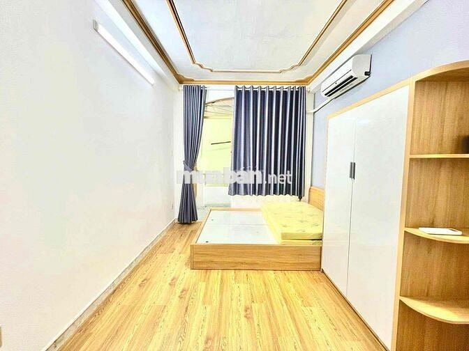 CHO THUÊ PHÒNG BAN CÔNG LỚN FULL NỘI THẤT GẦN VĂN LANG CƠ SỞ 1 GIÁ RẺ