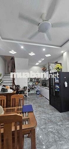 Bán nhà Hữu Hưng Dân Xây 42m 5 tầng giá 6,2 tỷ ngõ 3m