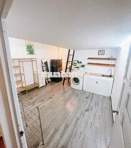 DUPLEX FULL NỘI THẤT MÁY GIẶT RIÊNG NGAY HUTECH UEF HIU