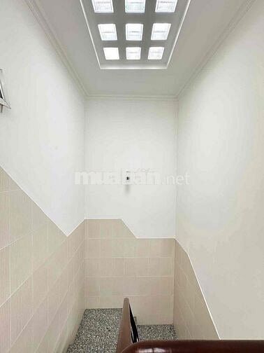 NHÀ Q1 GIÁ BÌNH THẠNH - HẺM Ô TÔ NGUYỄN TRÃI / Q1 - 41M2 ( 4.8x9 ) A4