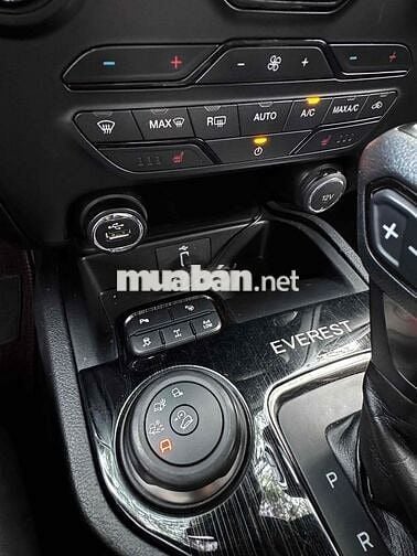 Ford Everest 2018 Titanium 2.0L 4x4 AT