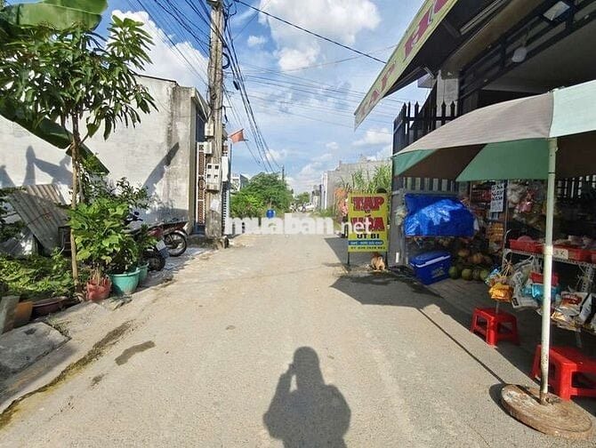 Bán đất hẻm ôtô thông, đường Giồng Lớn, gần chợ Mỹ Hạnh Nam