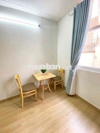 Cho thuê căn hộ 1PN cửa sổ Q1 gần cv Lê Văn Tám, Hồ Con Rùa, ĐH UEH
