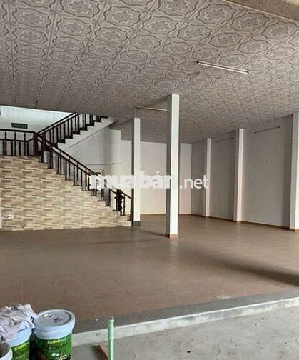 Cho thuê mặt tiền ngang 9m kinh doanh khu công nhân đông dĩ an