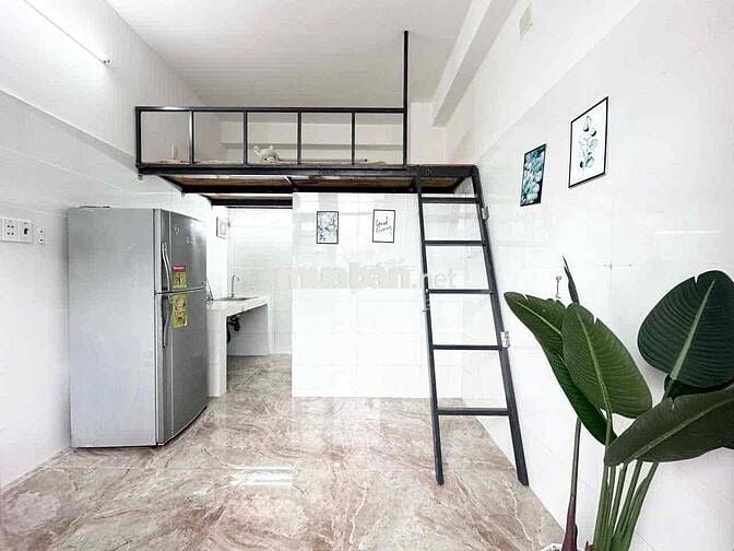 GẦN NGAY ĐẠI HỌC VĂN HIẾN DUPLEX BAN CÔNG THOÁNG MÁT