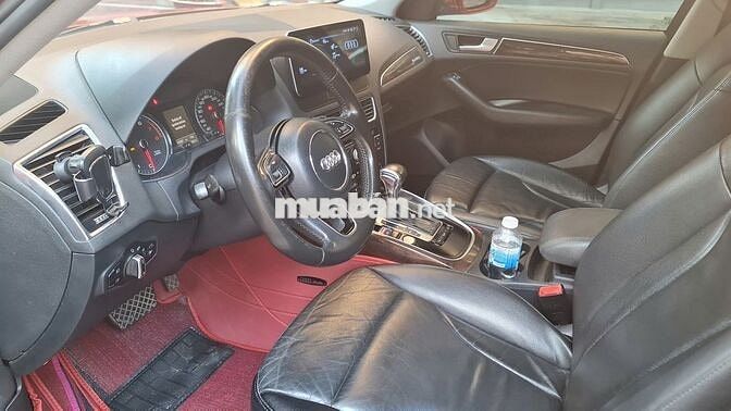 CẦN BÁN GẤP XE Ô TÔ AUDI 5 CHỖ MÀU ĐỎ. 550TR