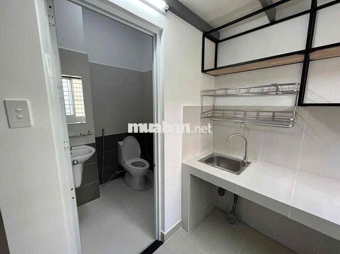 Duplex Gần Hàng Xanh, Xô Viết, Hẻm 451, Free Xe, Máy Giặt Chung, Thấp
