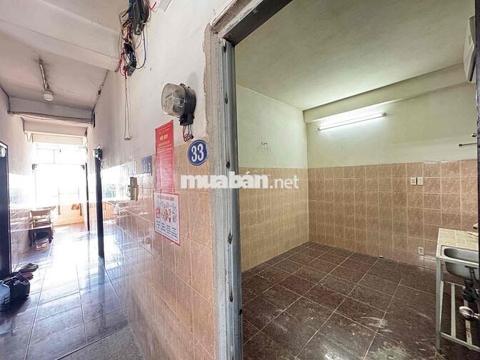 Phòng trọ giá rẻ ngay chợ Lạc Quang