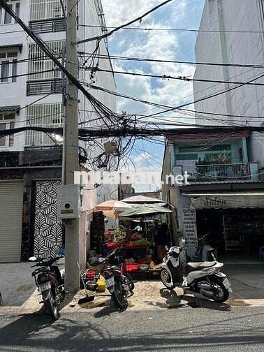 Nhà Bán Mặt Tiền Đường Ba Đình DT 3m40x27 nở hậu 3m62