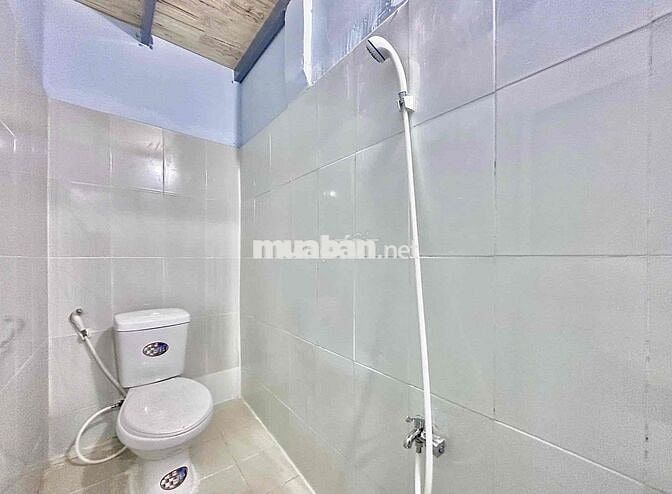 Phòng trọ dạng trệt, rộng, thoáng, sẵn máy lạnh Ngay Lê Đại Hành