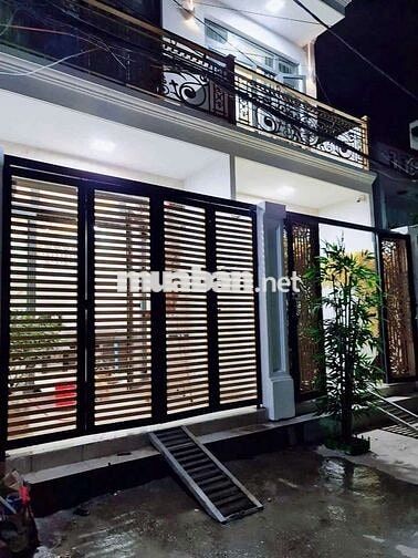 Bán nhà sổ hồng chung chờ làm sổ