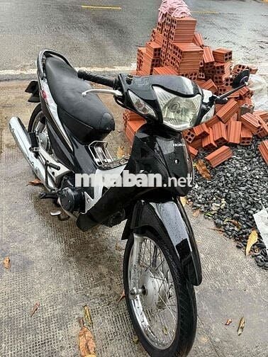 xe nguyên rin máy ko nghe tiếng