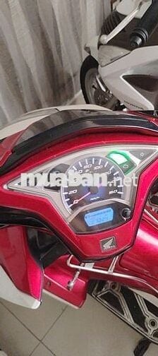 Cần bán xe Air Blade đời 2013 như hình chụp: