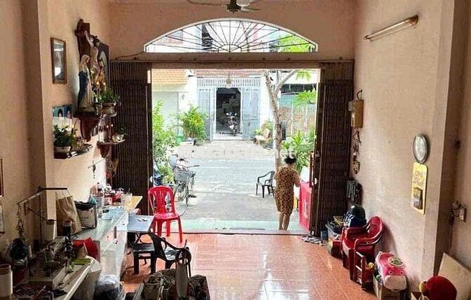 CHÍNH CHỦ BÁN GẤP NHÀ 1 TRỆT 1 LẦU 64m², HẺM XE HƠI 8M, SỔ HỒNG RIÊNG,