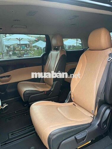 Kia Carnival 2022 2.2D Luxury 8 chỗ - 87450 km