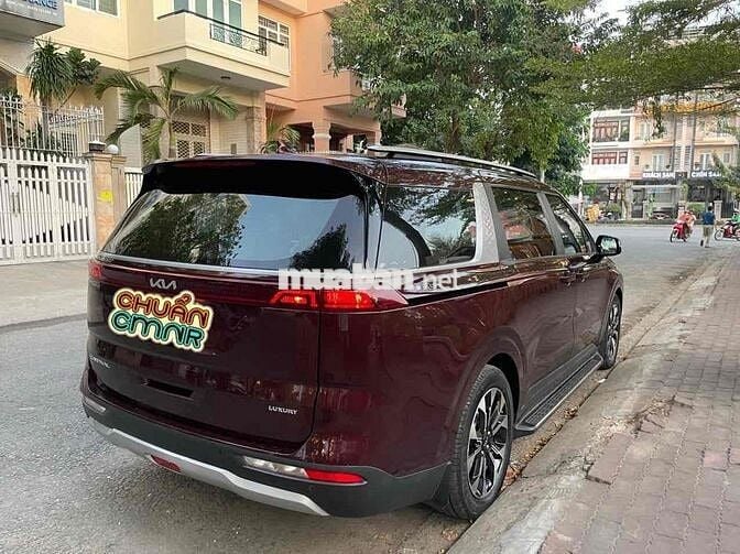 Kia Carnival 2022 2.2D Luxury 8 chỗ - 87450 km