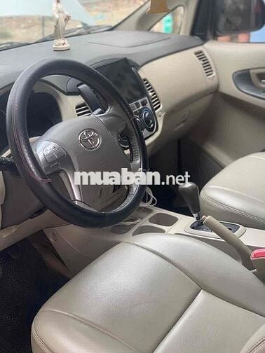 Toyota Innova 2016 2.0G - 110 km