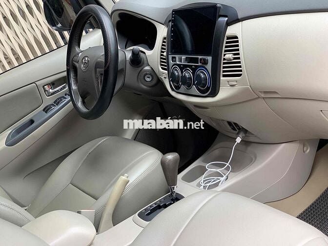 Toyota Innova 2016 2.0G - 110 km