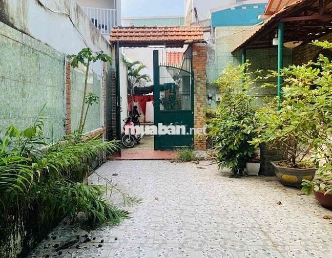 cho thuê nhà hẻm 1041 trần xuân soạn gần cầu rạch ông