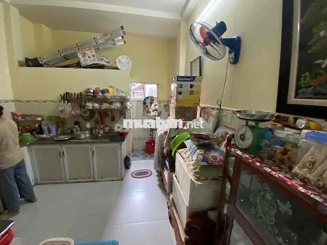 BÁN NHÀ 2 TẦNG GIÁ RẺ – P. LINH ĐÔNG- 33m2(4x8,3) / chỉ: 2.5 Tỷ - 2pn