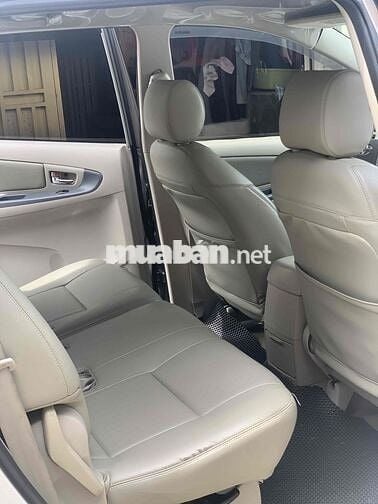 Toyota Innova 2016 2.0G - 110 km