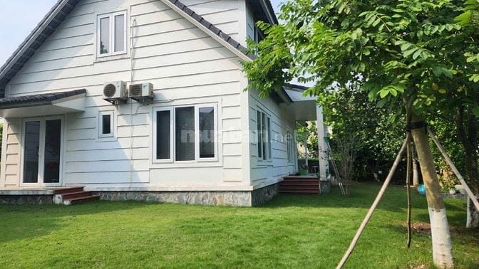 cần bán căn biệt thự 3 mặt tiền nằm trong khu beverly hill xã cư yên