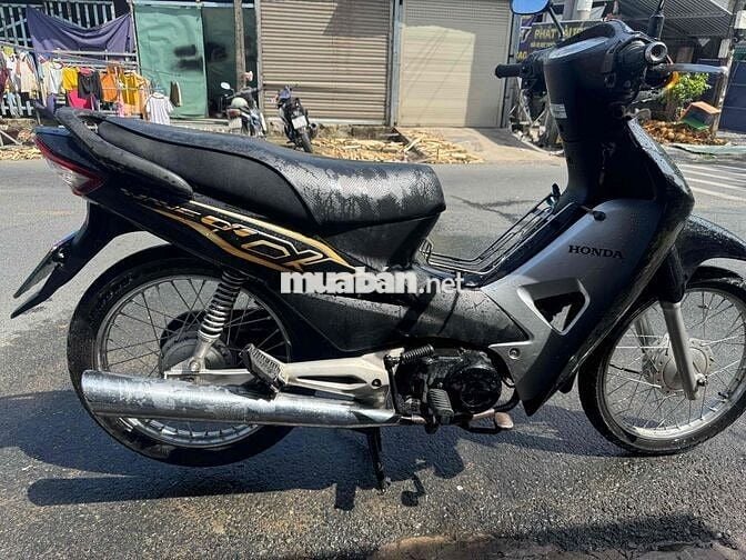 xe đẹp may em . áo anphA 2022.