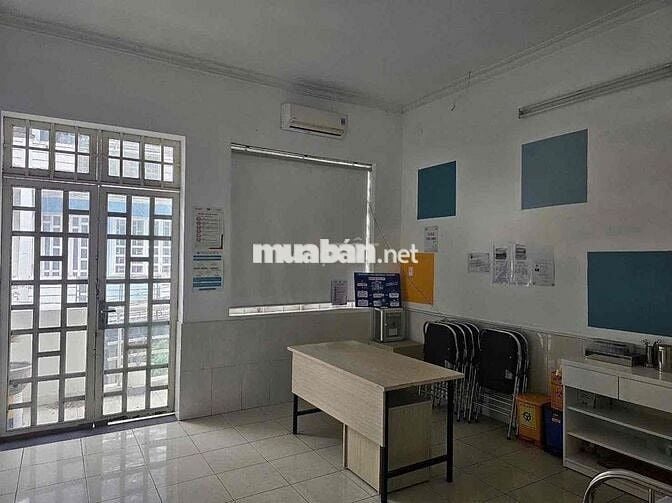 NHÀ MỚI SƠN SỬA , 5PN, SẴN 2 MÁY LẠNH. PHÙ HỢP Ở KINH DOANH VĂN PHÒNG
