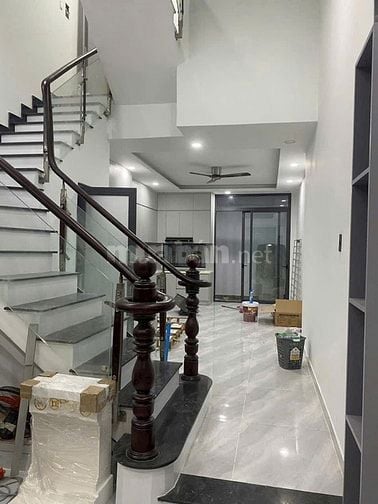 Bán gấp nhà 160 Nguyễn Văn Quỳ Quận 7- oto – Nhà đẹp xuất sắc, vào ở
