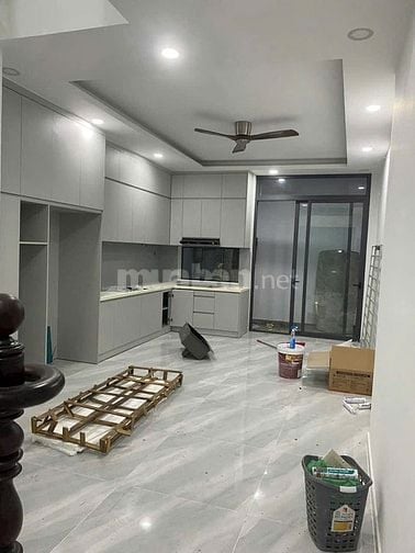 Bán gấp nhà 160 Nguyễn Văn Quỳ Quận 7- oto – Nhà đẹp xuất sắc, vào ở
